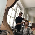 Stylist Sacha Schütte bei der Arbeit